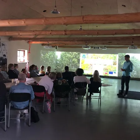 Деревянный коттедж Voose Paeikesekodu Seminari- Ja Puhkekeskus *