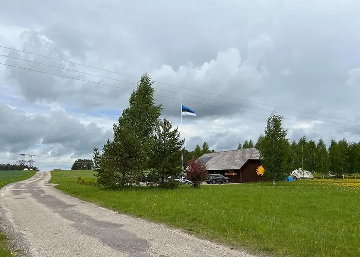 Voose Paeikesekodu Seminari- Ja Puhkekeskus بيت خشبي Vose